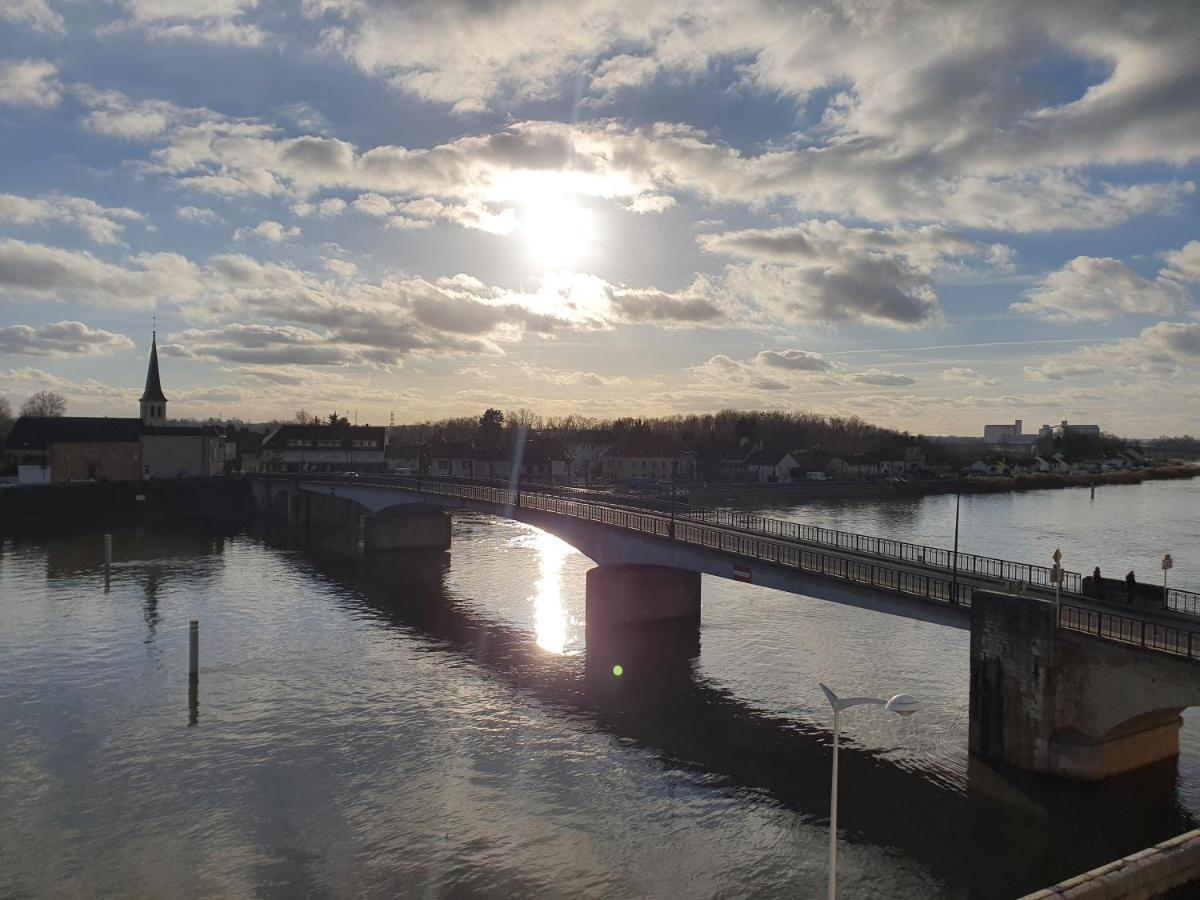 Apartmán La Marina Saint-Jean-de-Losne Exteriér fotografie